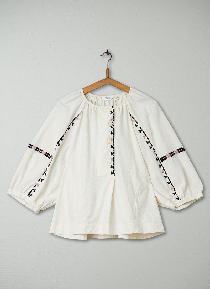 Reworn Embroidered Top Size M (198) | Ecru