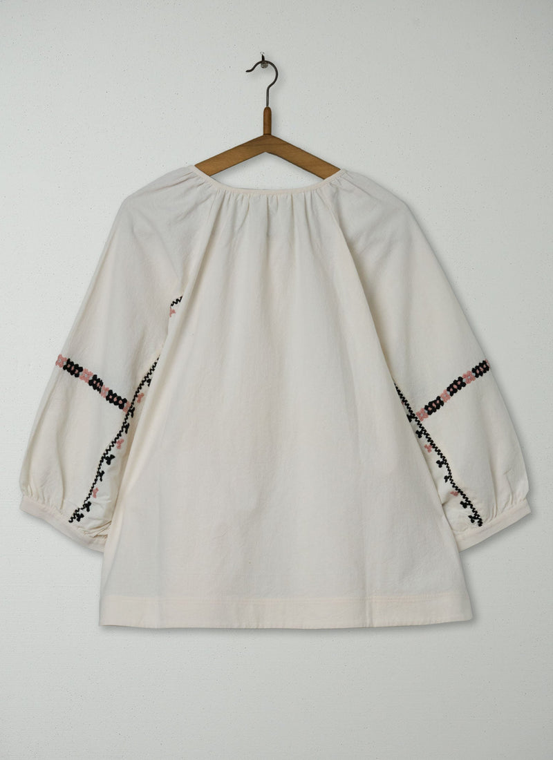 Reworn Embroidered Top Size M (641) | Ecru