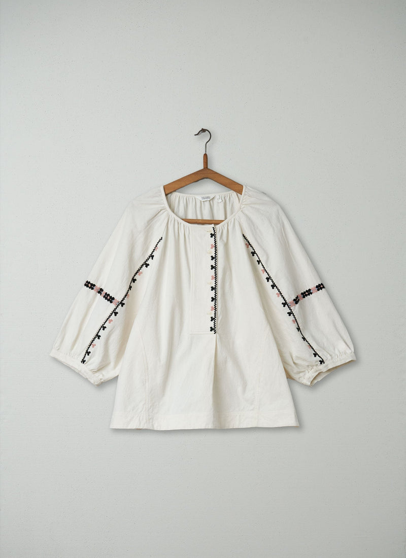 Reworn Floral Embroidered Top Size L (144) | Multi