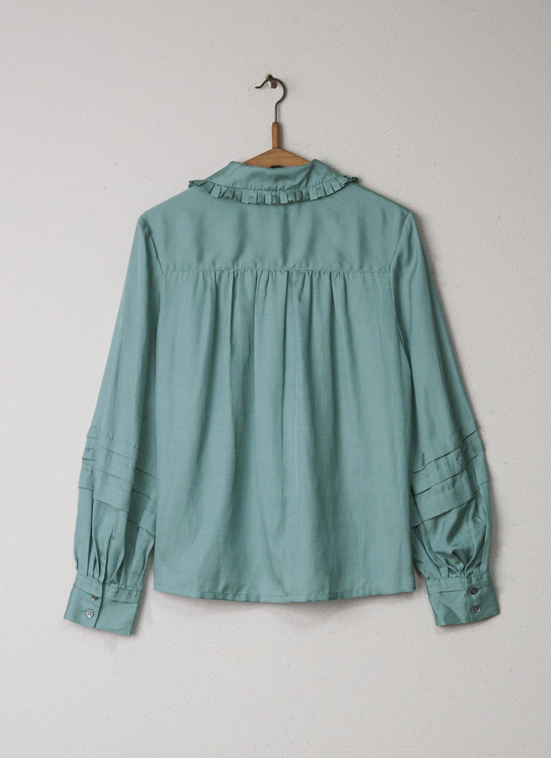 Reworn Ruffle Collar Shirt Size 8 (035) | Arctic Blue