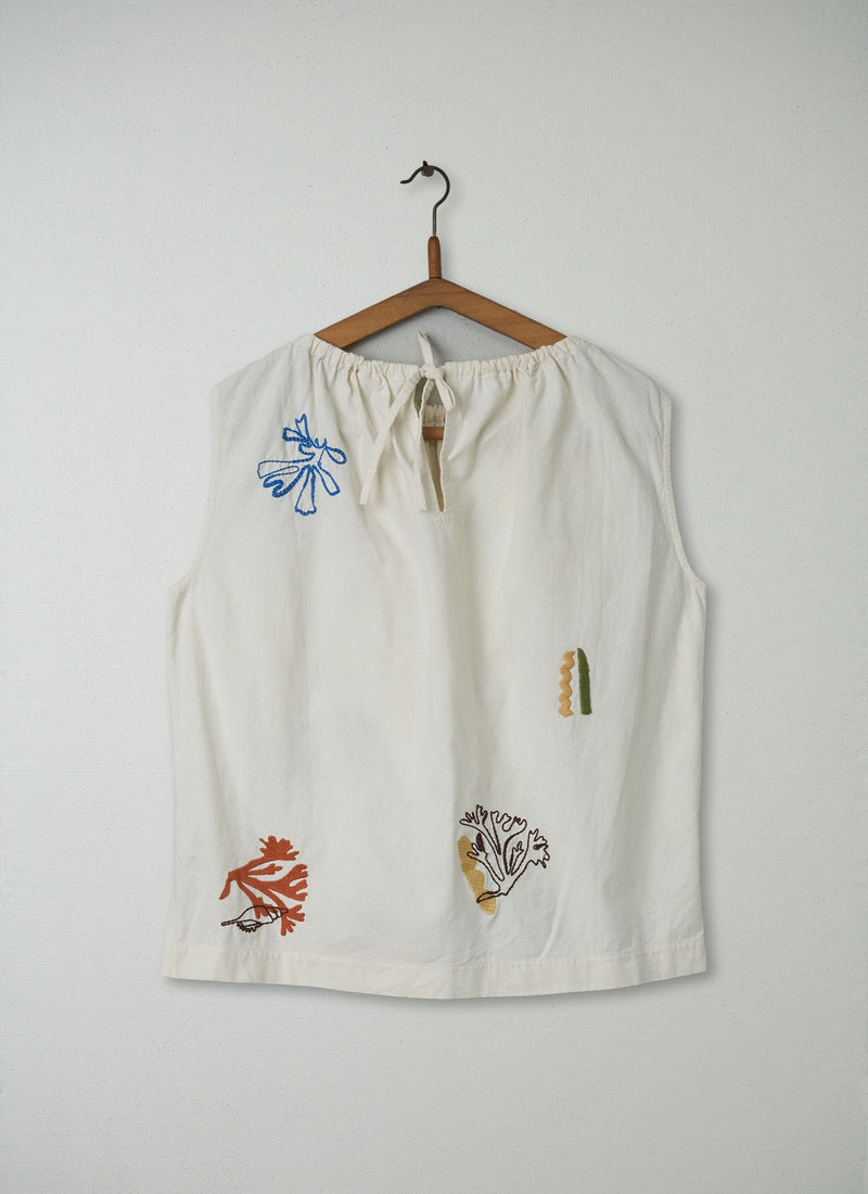 Reworn Coral Embroidered Top Size M (173) | Multi
