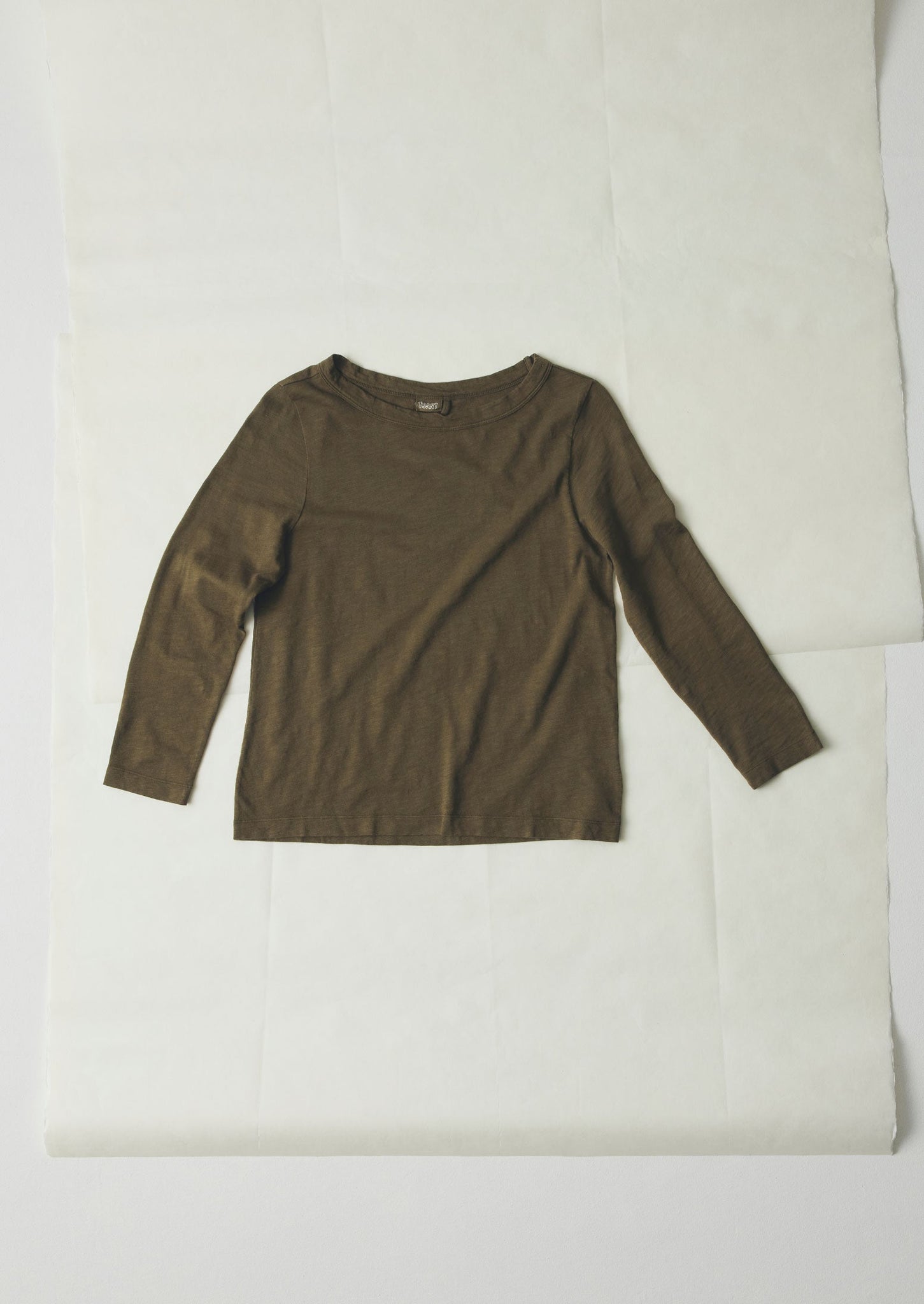 Lia Garment Dyed Boat Neck Tee | Olive