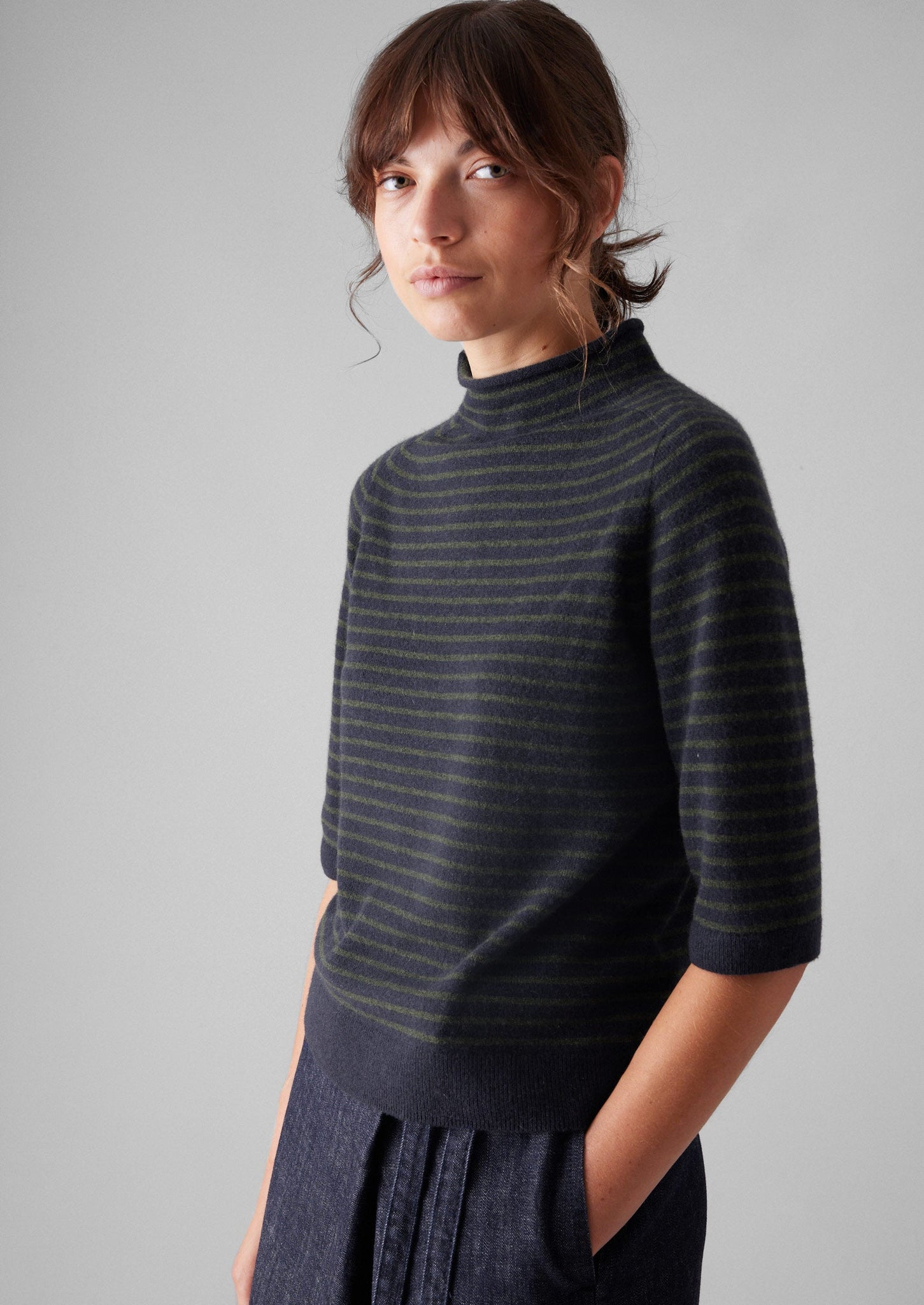 Stripe Wool Cashmere Half Sleeve Sweater | Dark Navy/Olive