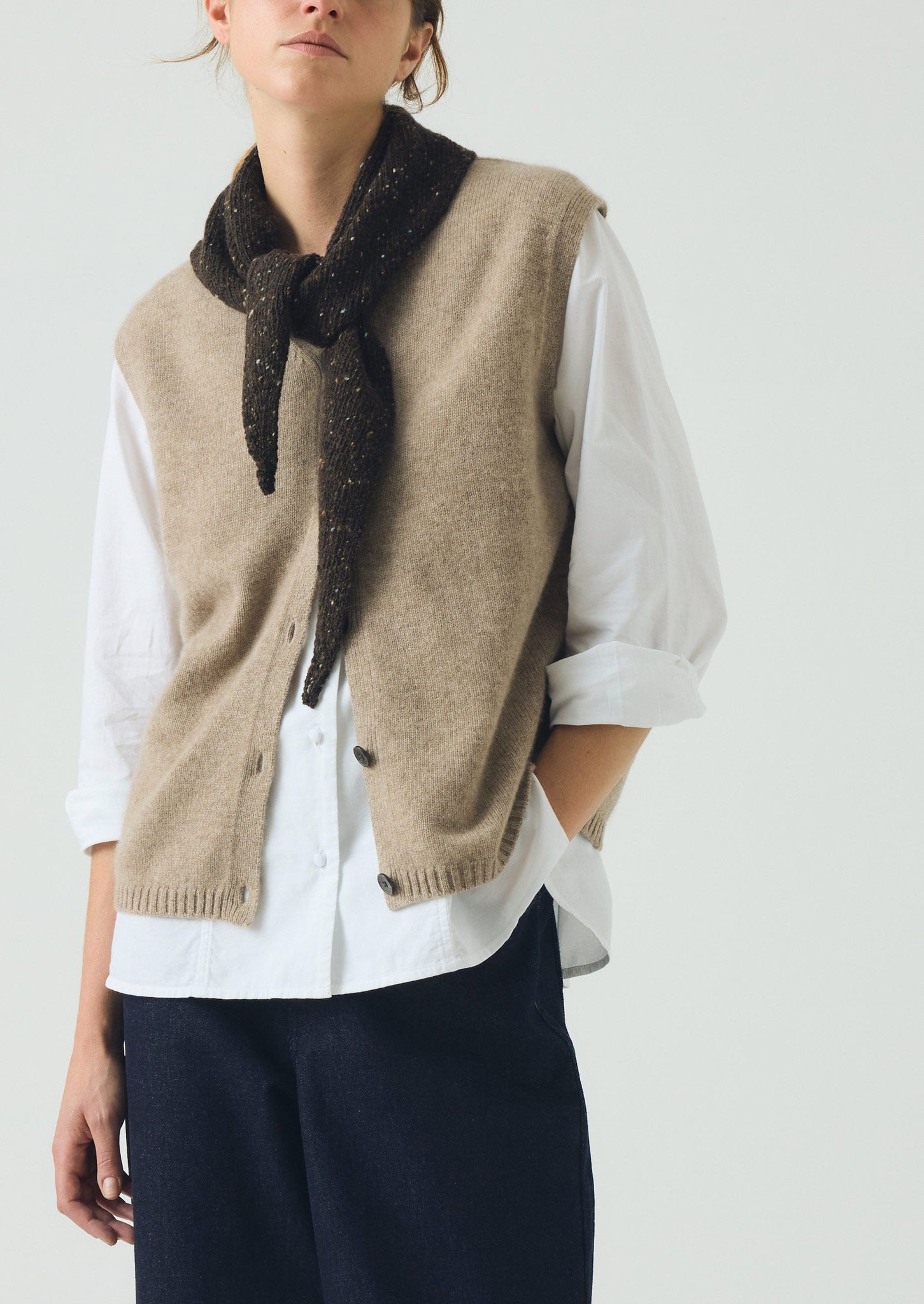 Wool Cashmere V Neck Tank | Stone Melange