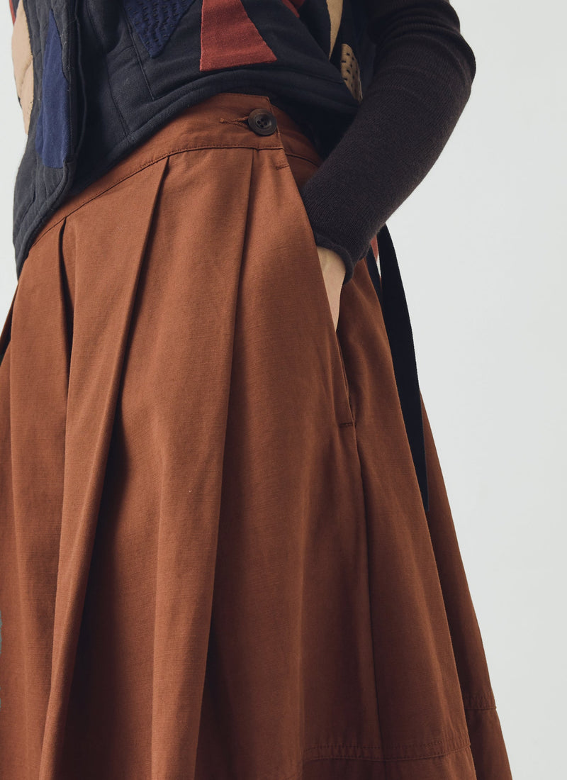 Slanted Pleat Cotton Skirt | Brick