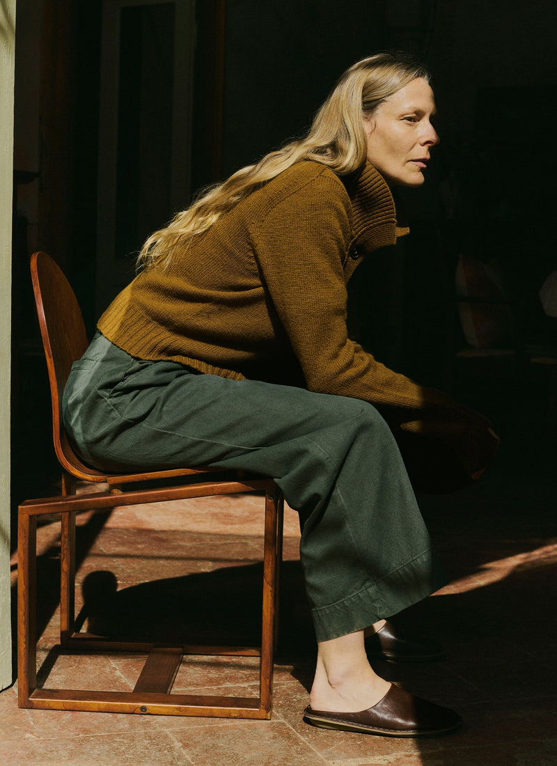 Cotton Canvas Pleat Front Trousers | Dark Olive
