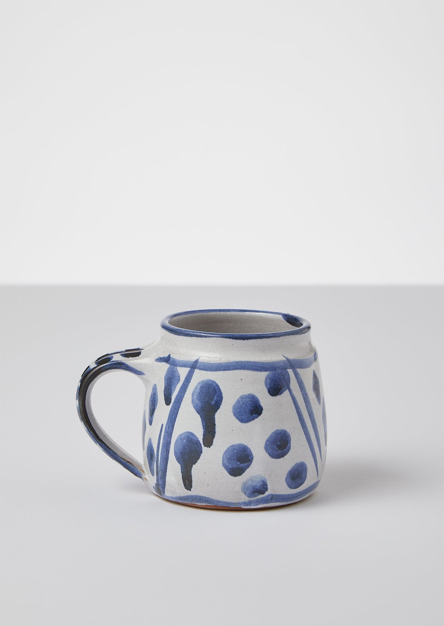 Robyn Cove Painted Mug | White/Cobalt