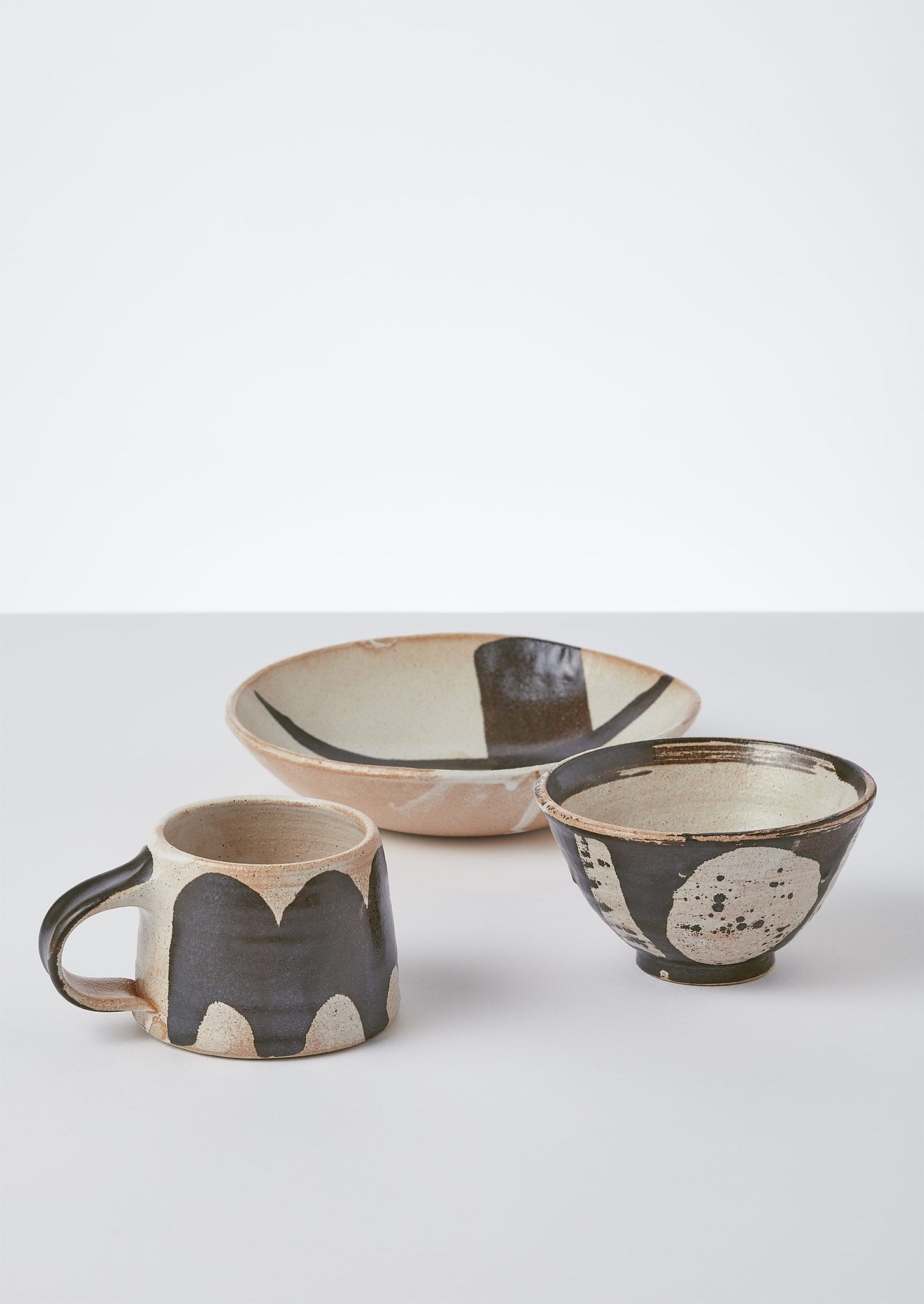 Nicola Gillis Shallow Bowl | Dolomite/Black Iron