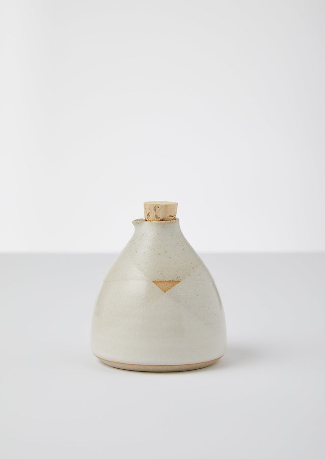 Liz Vidal Abstract Oil Pourer | Chalk White
