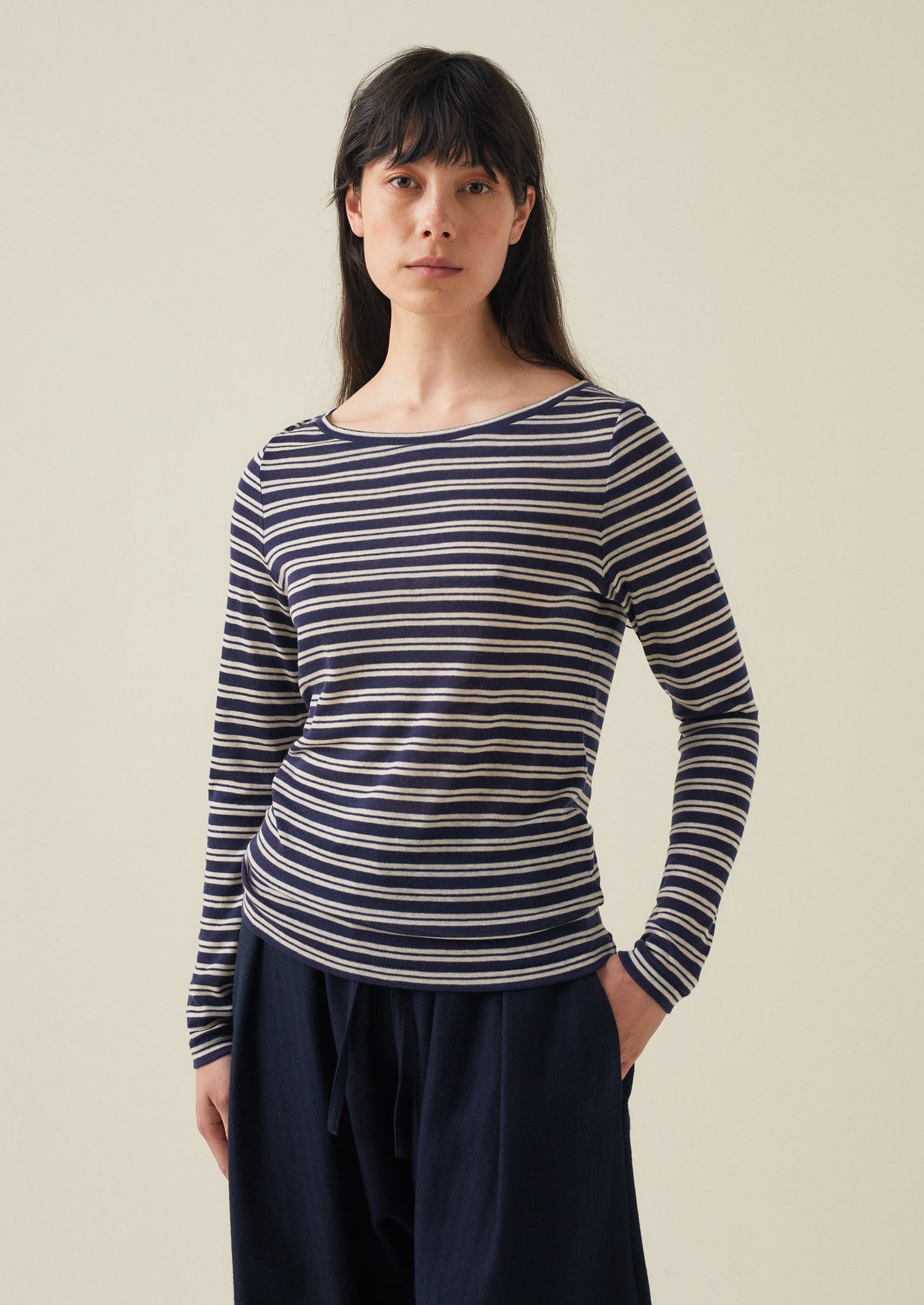 Boat Neck Stripe Wool Tencel Tee | Navy/Parchment