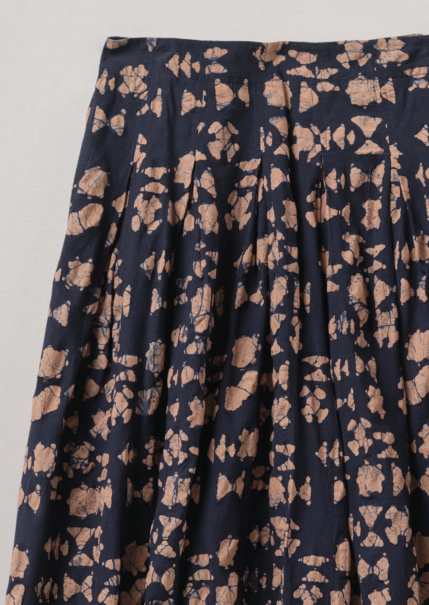 Hand Batik Print Poplin Skirt | Anthracite